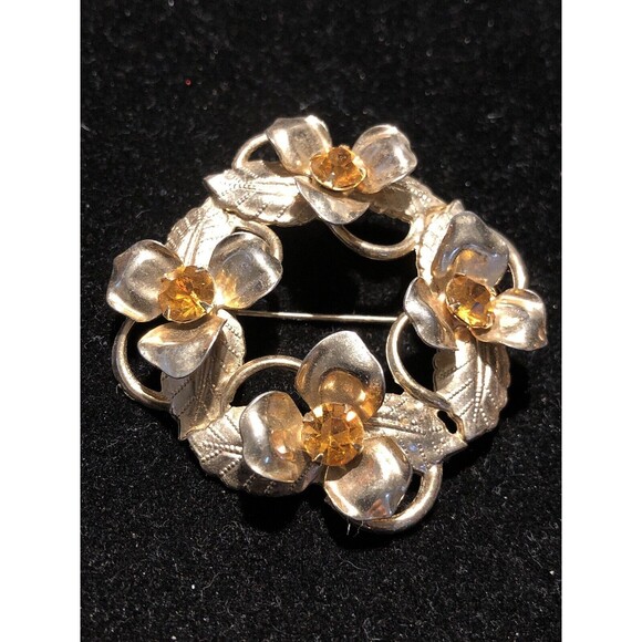 Unbranded Jewelry - Vintage Topaz Orange Rhinestone Gold Tone Flower Wreath Pin Brooch 2”